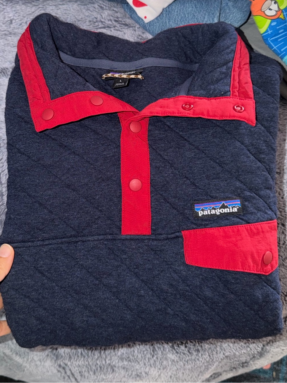 Patagonia navy blue and red organic cotton quilted snap t pullover. Men’s LG